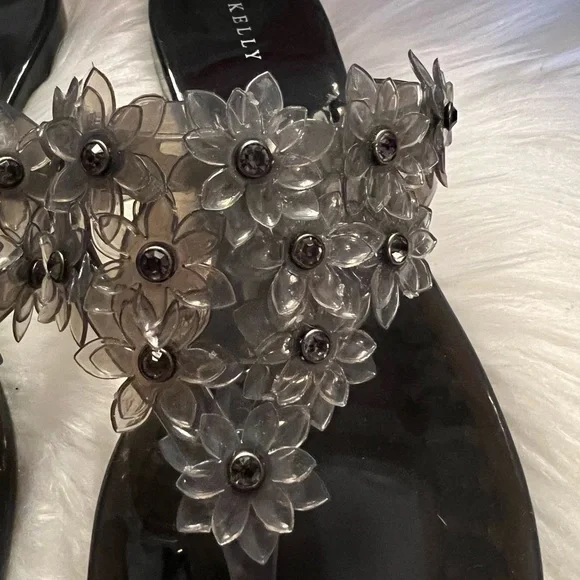 Kelly & Katie Floral Thong Sandals Size 7M - Picture 8 of 11